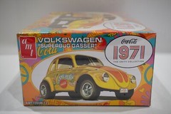 AMT 1971 Volkswagen Coca-Cola Superbug Gasser 1:25 Scale Model Kit AMT1284/12