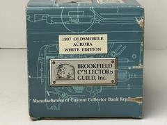 Brookfield 1:24 Scale 1997 Oldsmobile Aurora Promo Car with Box, White