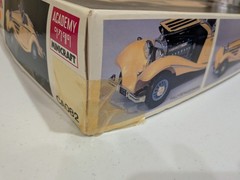 Academy Mercedes Benz 540K Model Classic Car Kit 1:16 Scale