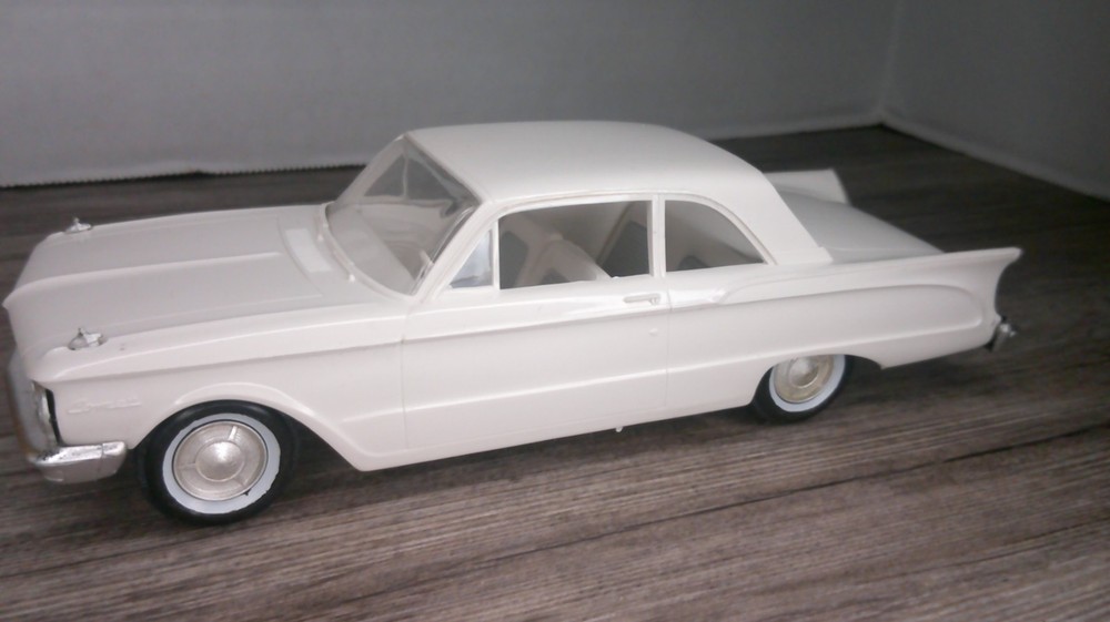 vintage 1960 Mercury Comet original box w/ outer box says Comet sweepstakes
