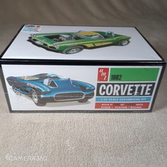 AMT 1962 Corvette 125 Scale Customizing Model Kit Build One of Three Ways SEALED