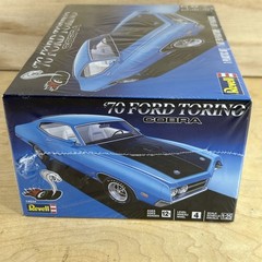 Revell 1:25 Scale 1970 Ford Torino Cobra Plastic Model Kit #14534 New