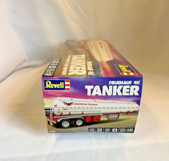 Revell FRUEHAUF 40′ Tanker Trailer American model kit NEW in FACTORY SEALED BOX
