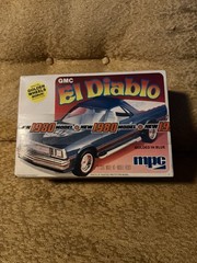 MPC GMC El Diablo 1:20 Plastic Model Kit Molded in Blue Golden Wheels 1-0754