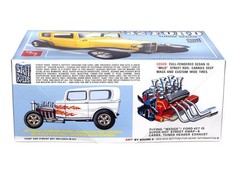 AMT 1932 Ford Tudor Sedan – Street Rods Series 1:25 Scale Model Car Kit 1414