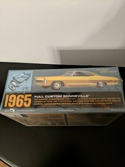 AMT 1965 Pontiac Bonneville Sport Coupe 3’n1 1260 1:25 Plastic Model Kit NEW