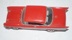 VINTAGE 1957 RED CHEVROLET CHEVY BELAIR PLASTIC MODEL CAR 1/25 SCALE