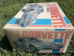 Vintage MPC 500 1972 General Mills Chevrolet Corvette Sting Ray Toy Model Kit