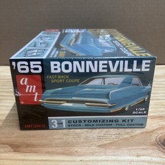 AMT 1965 Bonneville Sport Coupe 1/25 Scale 3 In 1 Model Kit Sealed AMT1260/12