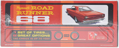 AMT 1968 Plymouth Road Runner Customizing Kit 1:25 Plastic Model Car Kit 1363