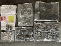 Tamiya Porsche Carrera GT Full-View 1/24 model kit