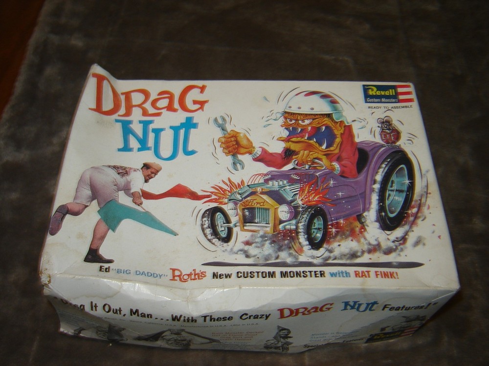 Revell 1308 Model kit DRAG NUT Big Daddy w/Rat Fink Box open 1995 Kit MIB NICE