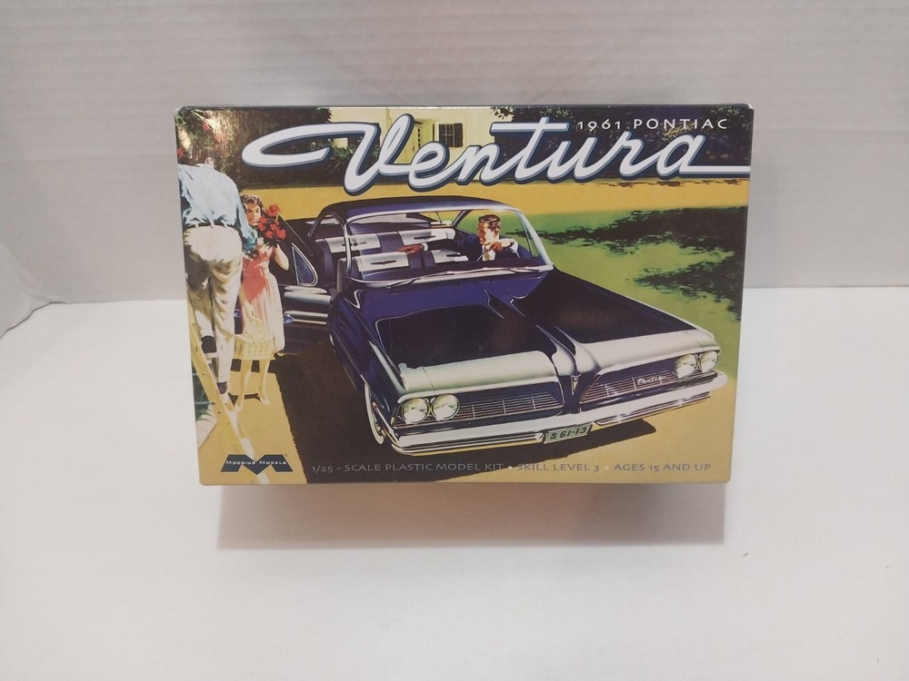 MOEBIUS MODELS 1961 PONTIAC VENTURA 1/25 SCALE MODEL KIT OPEN BOX Sealed Parts
