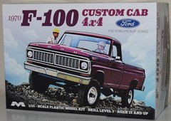 MOEBIUS 1970 FORD F-100 4×4 1230 ⭐PARTS⭐ CAB SEAT+INNER DOOR PANELS 1:25