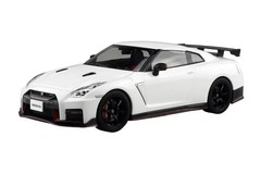 AOSHIMA Nissan GT R NISMO White Model