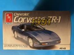 1991 CHEVROLET CORVETTE ZR-1 COUPE MODEL KIT AMT ERTL 1/25 SCALE NEW SEALED LOOK