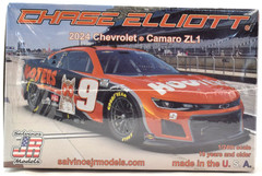 Salvinos JR Models “Hooters” Chase Elliott 2024 Camaro ZL1 Nascar 1/24 Car Kit