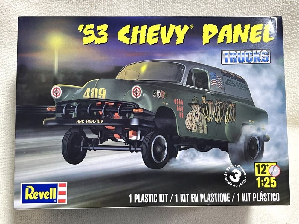E16 Revell 53 Chevy Panel Truck 1/25 Level Chevrolet CB Collectables 17+