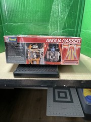 Revell Anglia Gasser Lightning Rods 1:25 Plastic Kit Opening Parts 7106