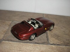 NICE Vintage 1/24 1/25 Detailed Dodge Viper RT-10 Sport Car Red w White interior