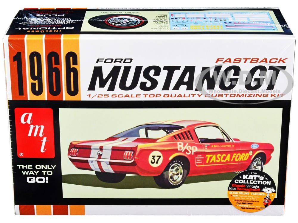 SKILL 2 MODEL KIT 1966 FORD MUSTANG GT FASTBACK 1/25 SCALE CAR BY AMT AMT1305