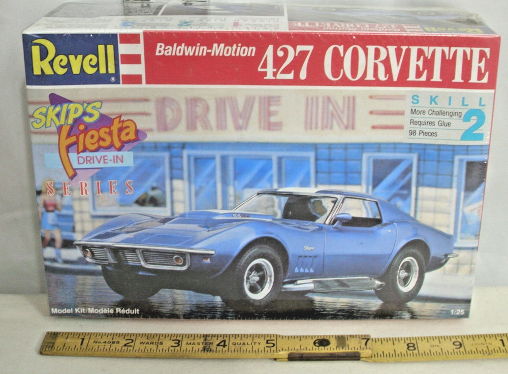 REVELL BALDWIN-MOTION 427 CORVETTE CAR MODEL KIT 1:25 SEALED 7427
