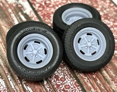 1/24 Scale: 15-inch “A.R. Salt Flat Special” Resin Wheels W/ Wide Rear Tires