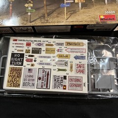 Miniart 35608 Road Signs of the Allies of World War II. 1/35 Scale
