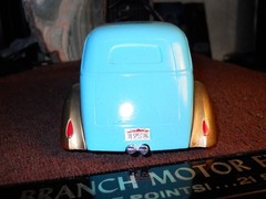 Lindberg 1:25 ’38 Custom Ford Van/Delivery Beautiful Built Old Model Car. !!
