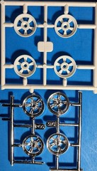 32 FORD SPEEDWAGON TORQUE THRUST WHEELS – REVELL 7606 – MODEL CAR KIT PARTS LOT