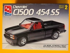 CHEVROLET C1500 454 SS PICKUP TRUCK MODEL KIT AMT ERTL 1/25 SCALE NEW COOL LOOK!