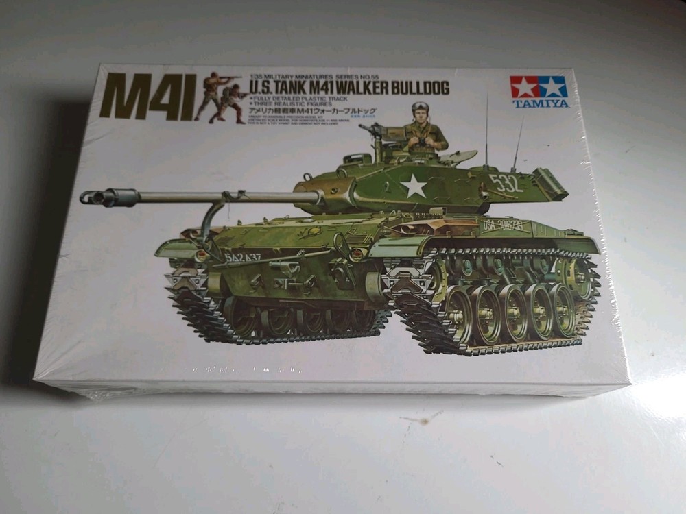 Tamiya M41 Walker Bulldog Model Kit