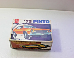 1/25 SCALE AMT / ERTL PINTO 75 RARE MODEL KIT MODEL KIT boxed