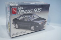 AMT Vintage 1990 Ford Taurus SHO Sedan 1/25 Model Kit BRAND NEW SEALED RoboCop