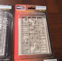 MRC Gallery Models 1/350 Lot of 4 Carrier Deck LCAC Marines Armor Model Kits NEW