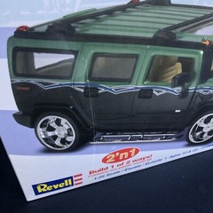 Revell Hummer H2 Special Edition 2’n1 Kit # 85-4207 New Sealed