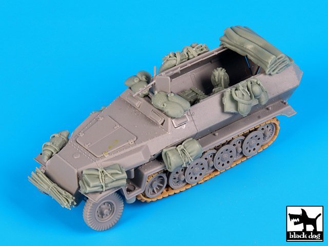 Black Dog 1/72 Sd.Kfz.251 Half-track Accessories Set WWII (for Dragon) T72077