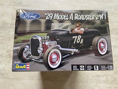 Revell ’29 Ford Model A Roadster 2 in 1 Plastic Model Kit 1:25 Scale NEW SEALED