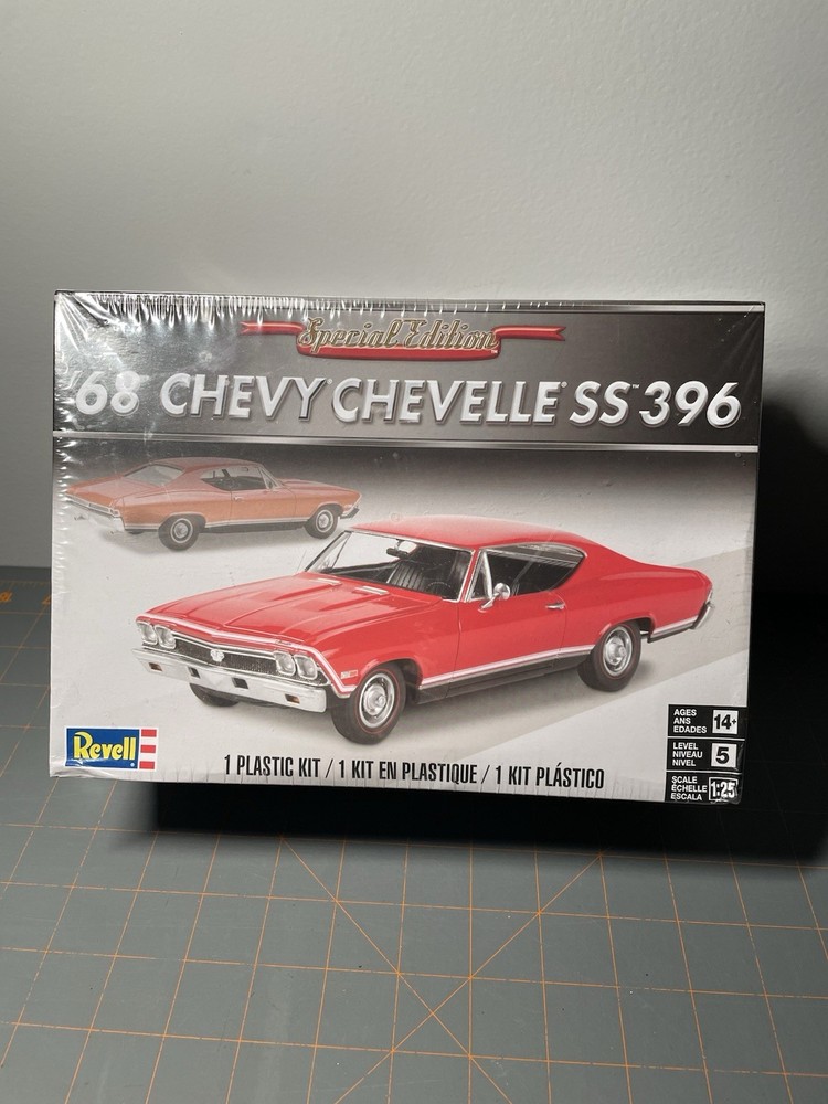 REVELL ’68 CHEVY CHEVELLE SS 396 1/25 SCALE MODEL KIT