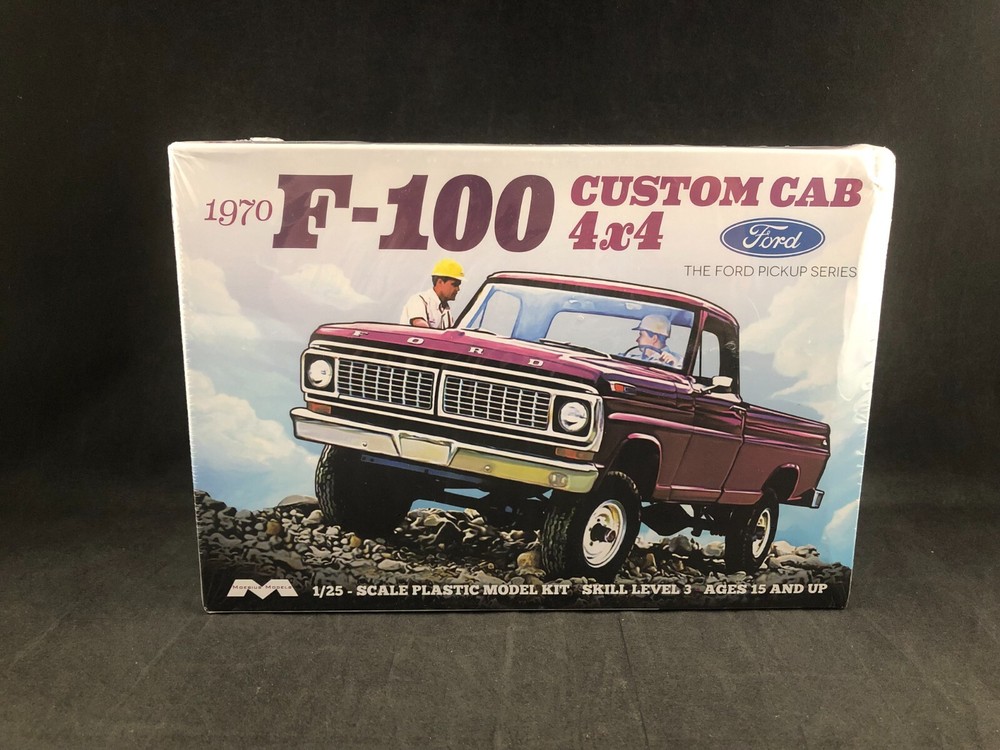 Moebius 1970 F-100 Custom Cab 4×4 Pickup 1:25 Scale Plastic Model Kit 1230 NIB