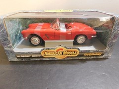 ERTL Collectibles 1:18 #7835 1962 Chevrolet Corvette American Muscle NIB