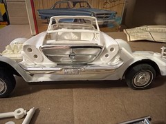 JoHan 1/25 1962 Chrysler 300 Hardtop molded in WHITE USA Oldies Needs Finishing