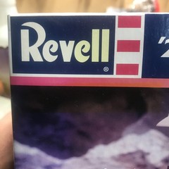 VTG Revell ’26 Ford T Sedan Delivery 1:25 Model Kit 85-2982 Complete Kit 2000