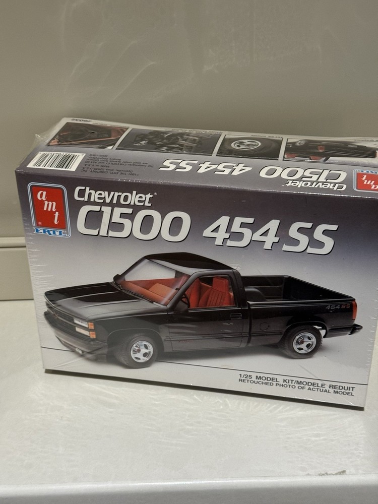 AMT 1:25 Chevrolet C1500 454SS Model Truck Car Kit NIOB #140 Sealed