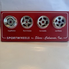 Vintage 1960 SPORTSWHEELS Display -12.5″ X 5.5″ IN THE ORIGINAL BOX
