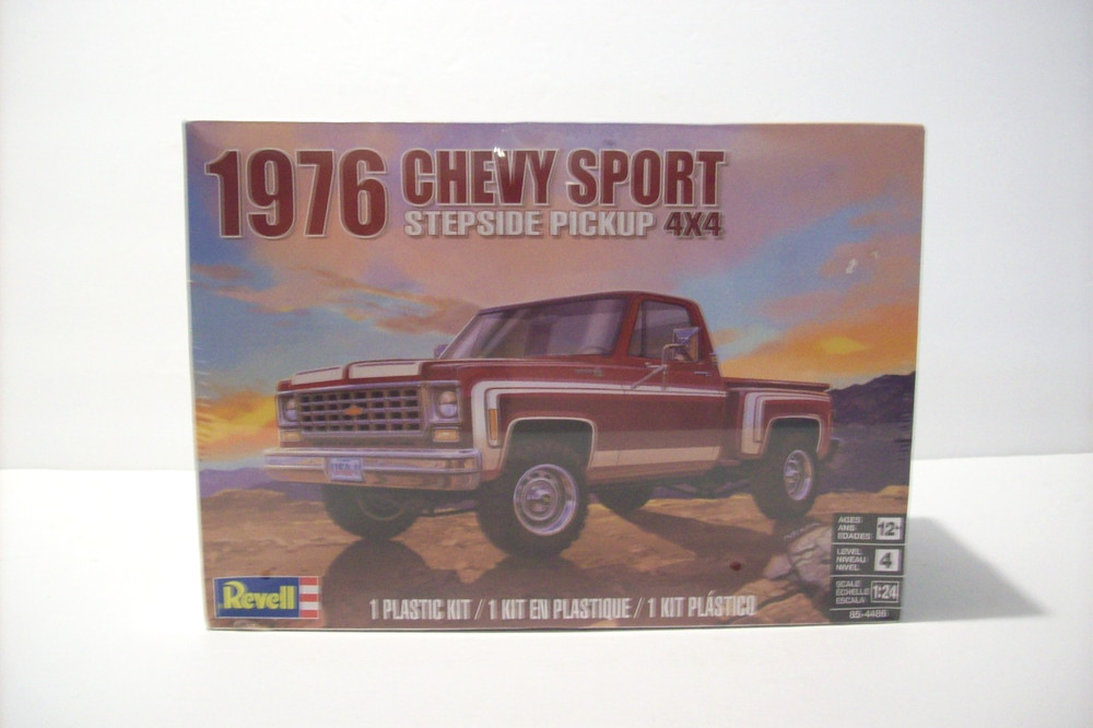 Revell 1976 Chevy Square Body Stepside Pickup Truck, Factory Sealed, 1/25, 2021!
