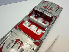 AMT 1:25 1960 Pontiac Bonneville Convertible Klaver Collection Built Model