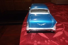 AMT 57 1957 CHEVY CHEVROLET 2 DOOR HARDTOP PLASTIC RESIN MODEL KIT 1:24 JUNKYARD