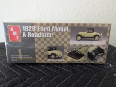 AMT 38073 Classic 1929 Ford Model A Roadster 1:25 Scale Model Kit New Sealed NIB