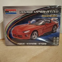 Revell Monogram Dodge Viper RT/10 1:25 Scale Model Car Kit Partially Together